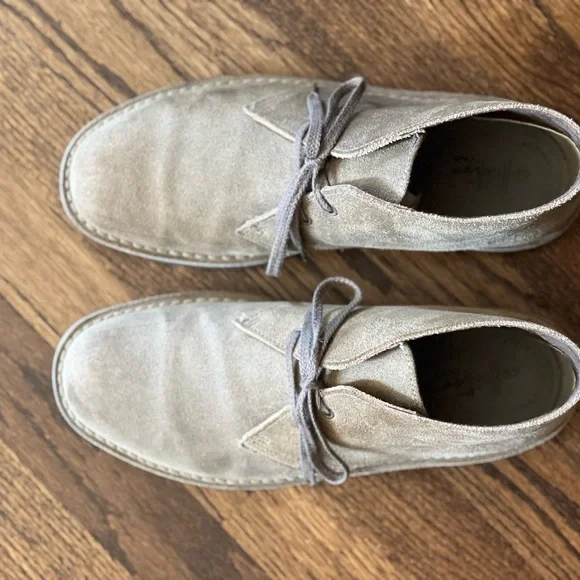 Clark’s Bushacre desert boots in sand suede, size 10. Very good condition. - Picture 3 of 5